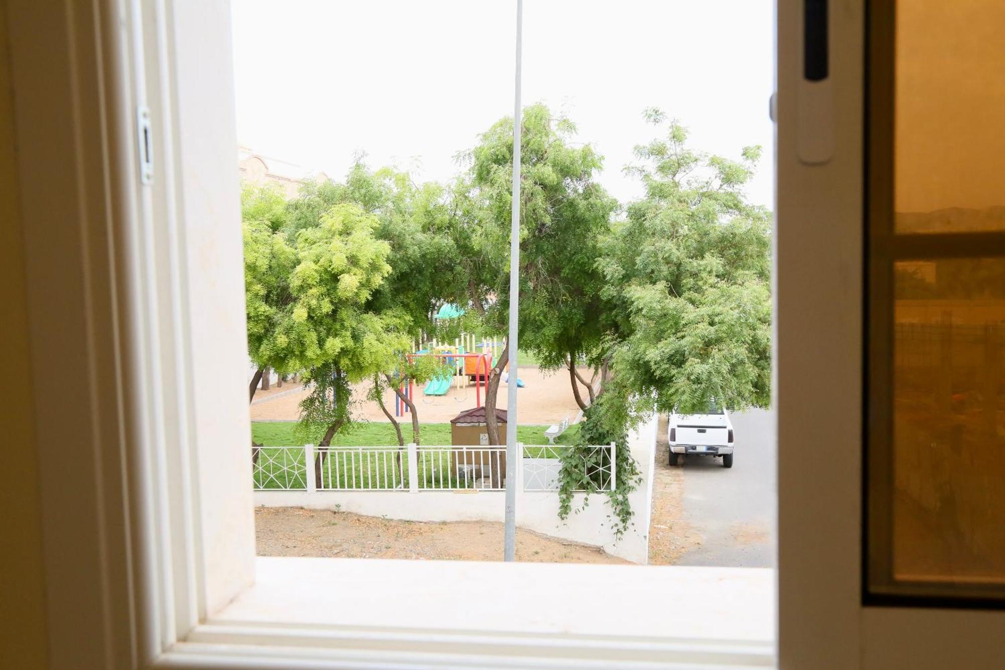 Apartment بغرفتين نوم واطلالة على الحديقة *